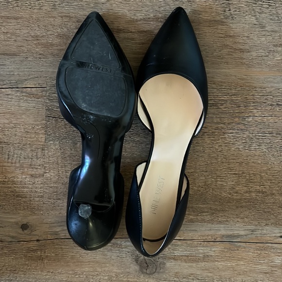 Shoe clear out. From heels to flats. - Picture 5 of 10